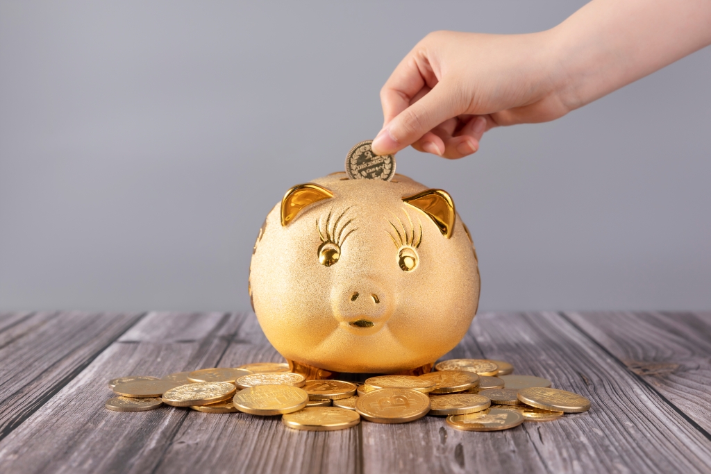 今日黄金市场动荡,投资者心态显现不同寻常 一